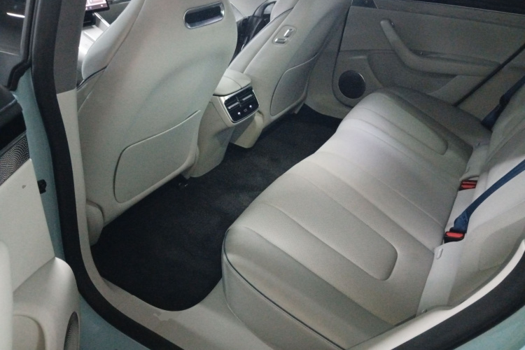 鸿蒙智行 智界S7 2024款 Ultra 四驱旗舰版中控内饰7004