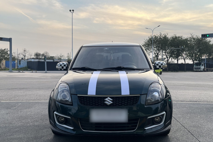 铃木 雨燕 2016款 1.5L 自动时尚型酷玩版车身外观6001