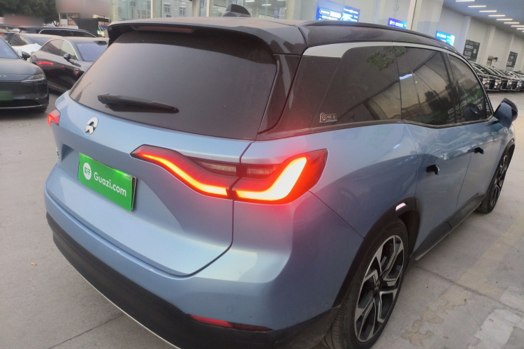 蔚来ES8 2018款 创始版车身外观7