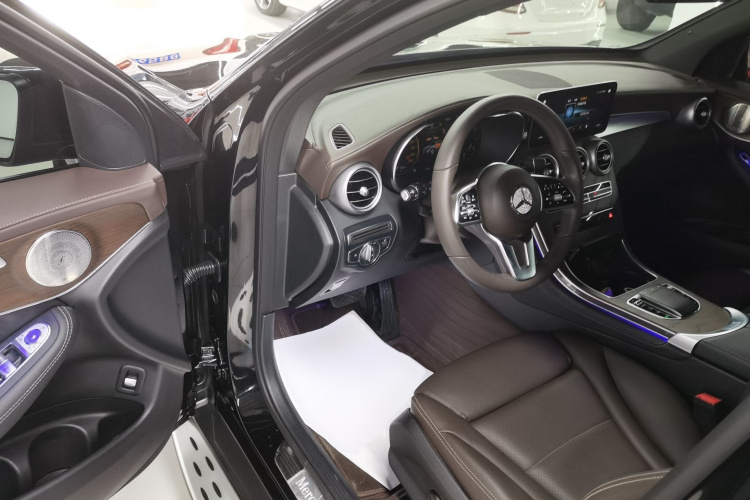 奔驰GLC 2022款 改款 GLC 300 L 4MATIC 动感型中控内饰20