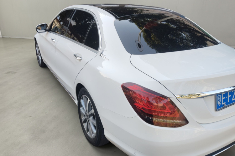 奔驰C级 2020款 改款 C 260 L车身外观5