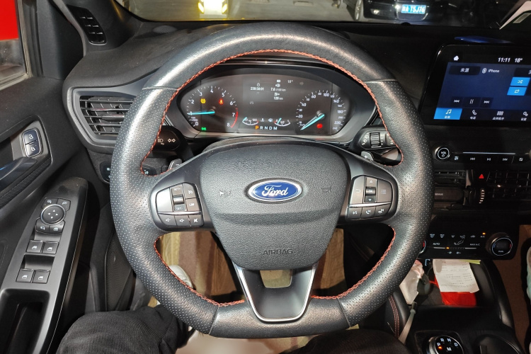 福特 福克斯 2020款 两厢 EcoBoost 180 自动ST Line局部细节13