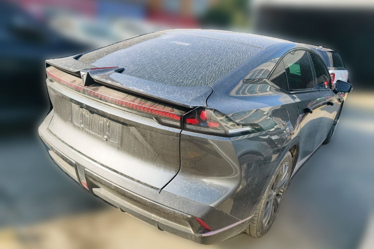 深蓝汽车 深蓝SL03 2022款 515纯电版车身外观7