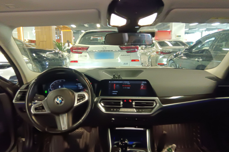 宝马3系 2022款 325Li M运动套装中控内饰12