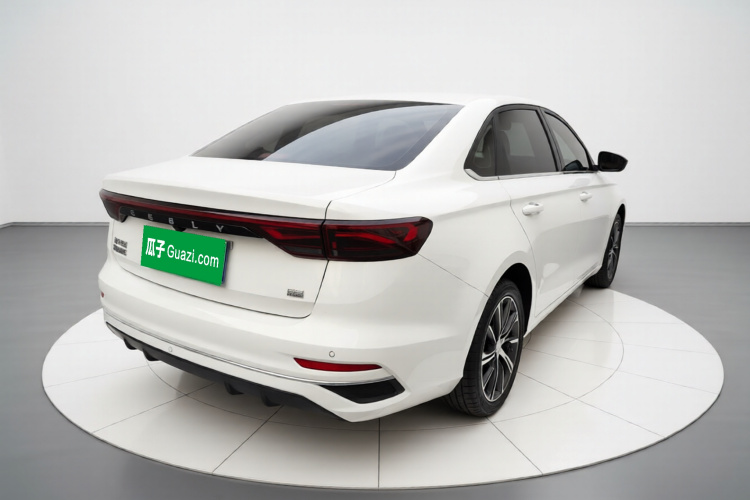 吉利汽车 帝豪 2023款 第4代冠军版 1.5L CVT尊贵型车身外观7