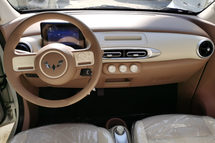 五菱汽车 宏光MINIEV 2025款 四门版 进阶款中控内饰12