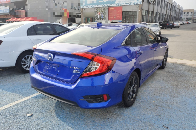 本田 思域 2019款 220TURBO CVT劲动版 国VI车身外观7