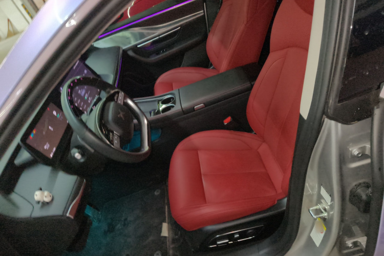 小鹏P7 2023款 P7i 702 Pro局部细节19