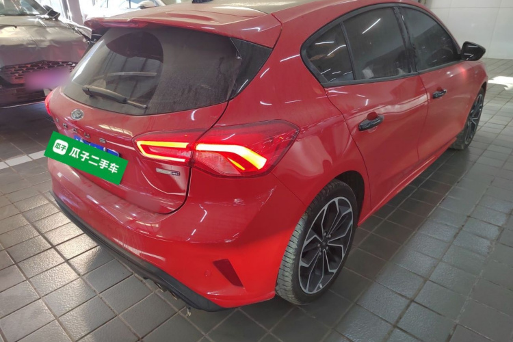 福特 福克斯 2020款 两厢 EcoBoost 180 自动ST Line车身外观6005