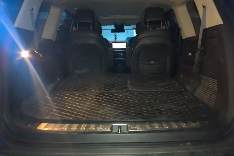 上汽大通MAXUS D90 2017款 2.0T 自动四驱 天狼星局部细节23