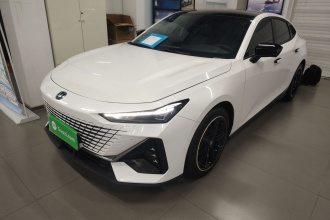 长安UNI-V 2022款 1.5T 尊贵型