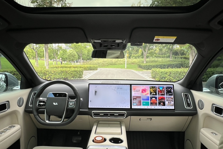 理想汽车 理想L8 2023款 Pro中控内饰7002