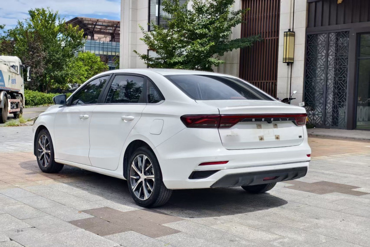 吉利汽车 帝豪 2022款 第4代 1.5L CVT尊贵型车身外观6005