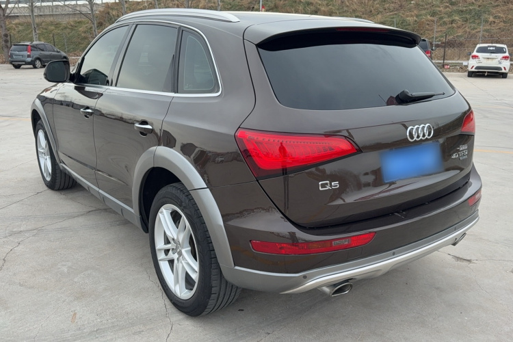 奥迪Q5 2017款 Plus 40 TFSI 技术型车身外观6005