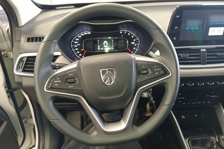 宝骏510 2019款 1.5L 手动乐享型73kW 国VI中控内饰13