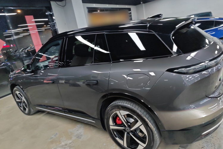 蔚来ES6 2025款 75kWh车身外观4