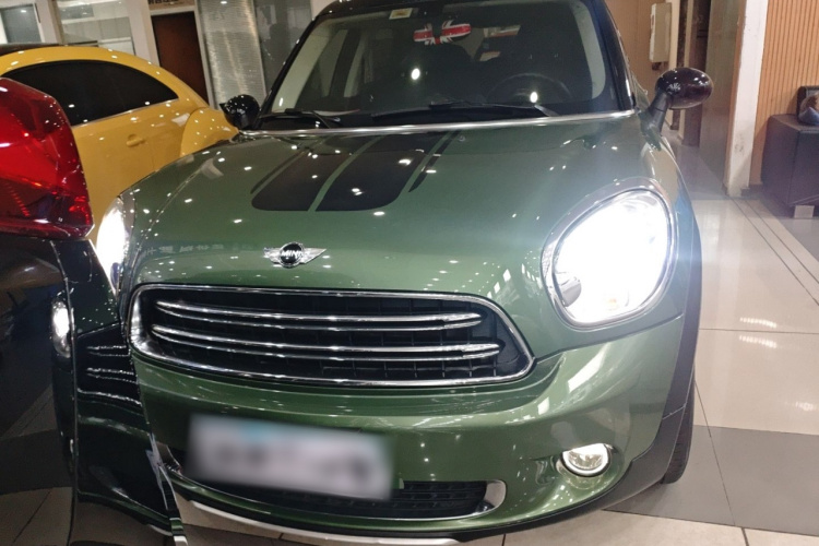 MINI Countryman 2014款 1.6T COOPER ALL4 Excitement车身外观2