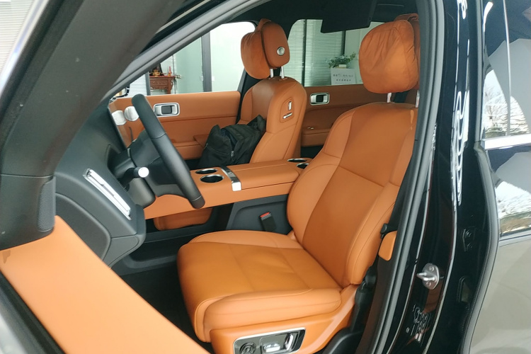 理想汽车 理想L9 2024款 Ultra中控内饰19