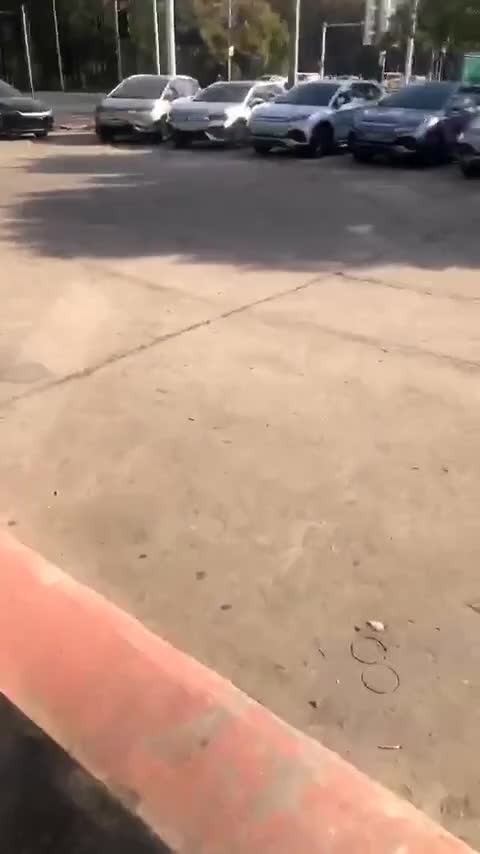 比亚迪 秦PLUS 2023款 冠军版 EV 510KM领先型讲解1