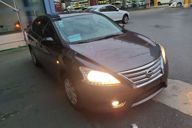 日产 轩逸 2012款 1.8XE CVT舒适版车身外观6002