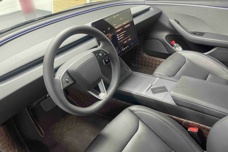 特斯拉 Model 3 2023款 后轮驱动版中控内饰7001