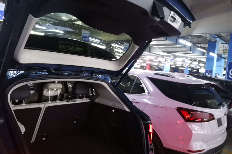 领克01 2017款 2.0T 两驱耀Pro版局部细节23