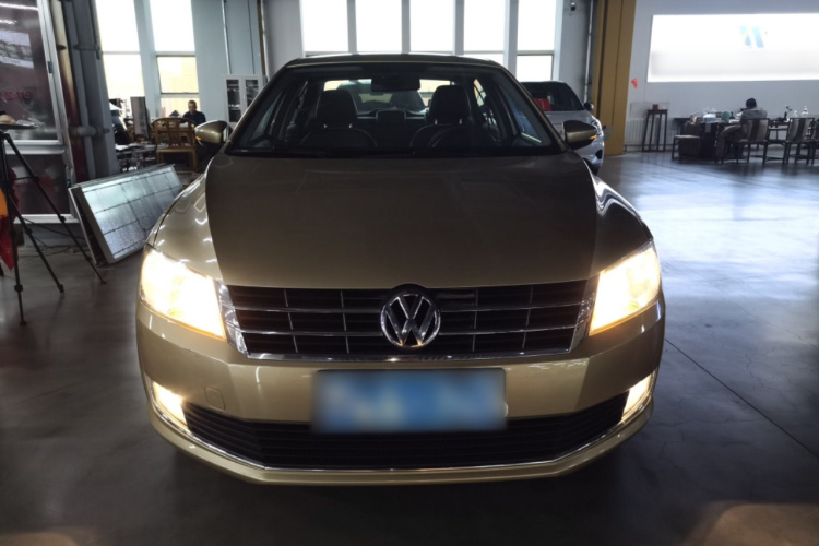 大众 朗逸 2013款 改款 1.4TSI DSG舒适版车身外观2