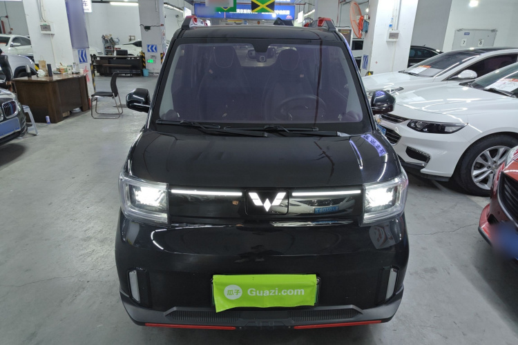 五菱汽车 宏光MINIEV 2022款 GAMEBOY 200km 玩咖款 磷酸铁锂车身外观2