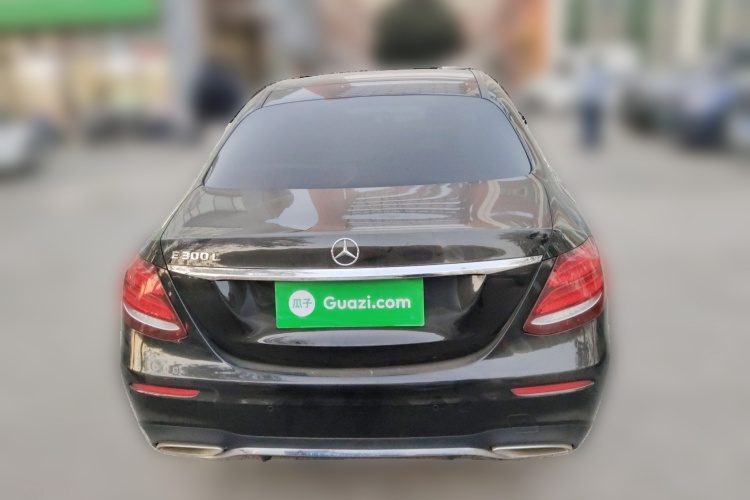 奔驰E级 2017款 E 300 L 运动豪华型车身外观6004