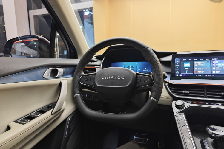 领克06 2020款 1.5T 耀Halo局部细节13