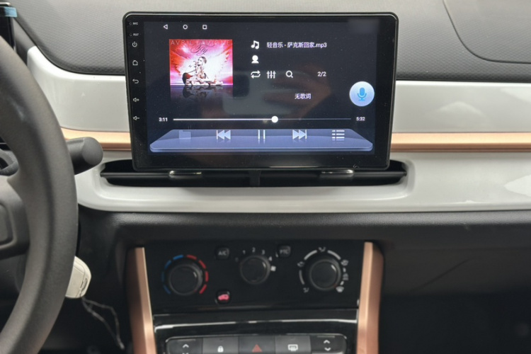 东风纳米EX1 2023款 PRO 轻风版闪电型中控内饰7006