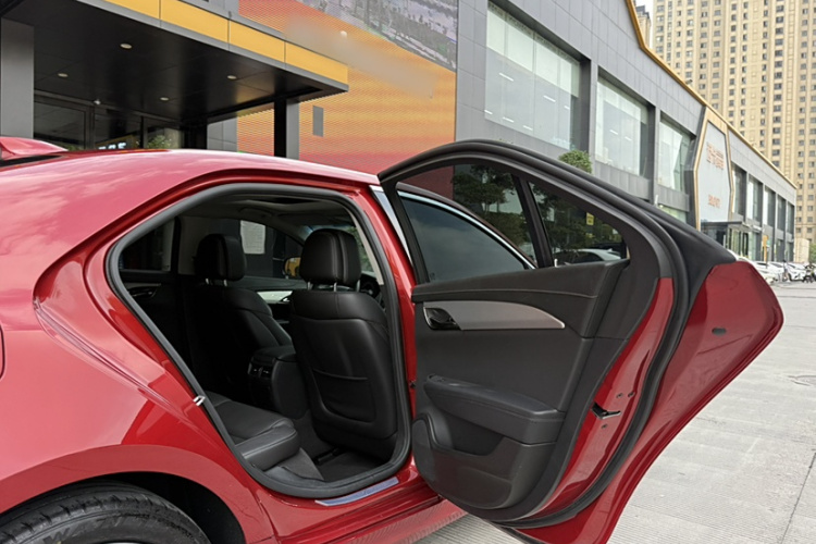 凯迪拉克ATS-L 2017款 28T 时尚型中控内饰7007