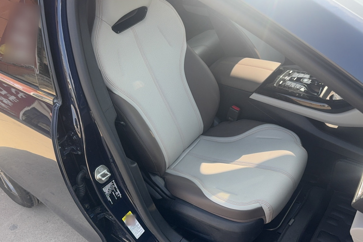 比亚迪 秦PLUS 2023款 冠军版 DM-i 55KM领先型局部细节41