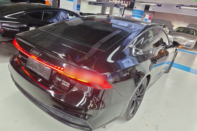 奥迪A7 2019款 55 TFSI quattro 动感型车身外观6003
