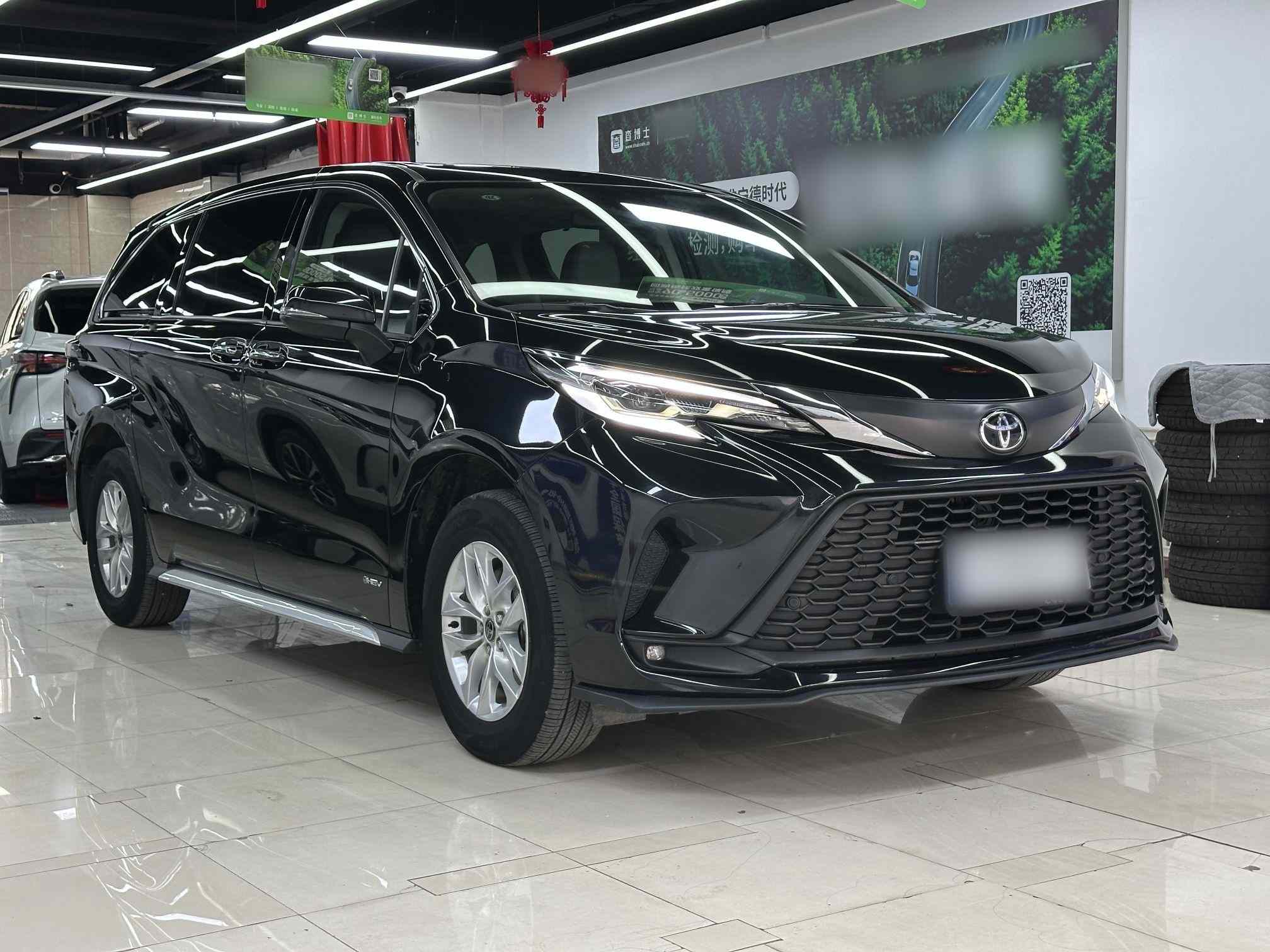 丰田 格瑞维亚 2024款 2.5L混动 舒适版(3)