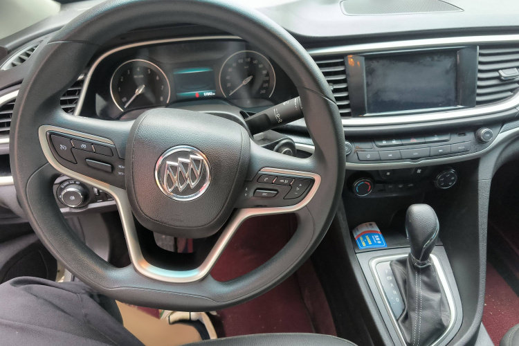 别克 英朗 2021款 改款 典范 1.5L 自动精英型中控内饰7003