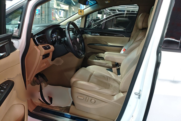 别克GL8 2017款 ES 28T 尊享型 国V中控内饰20