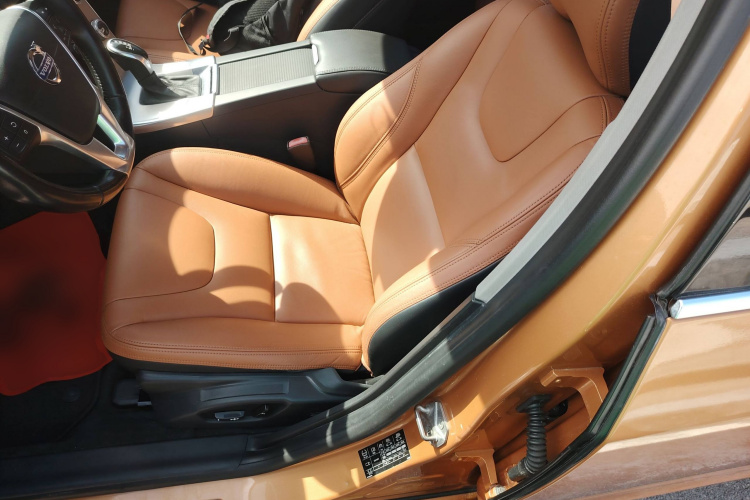 沃尔沃S60 2014款 S60L 2.0T 智远版局部细节19