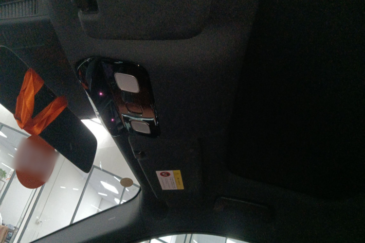 理想汽车 理想L8 2023款 Air中控内饰22