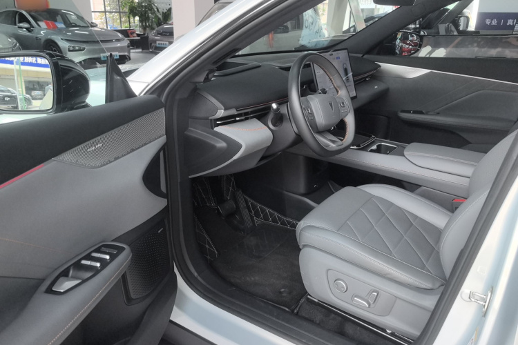 深蓝汽车 深蓝S05 2024款 510Ultra纯电版中控内饰20