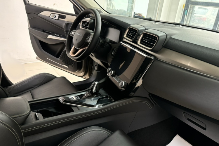 领克03 2018款 1.5TD DCT型Pro版 国V中控内饰7003