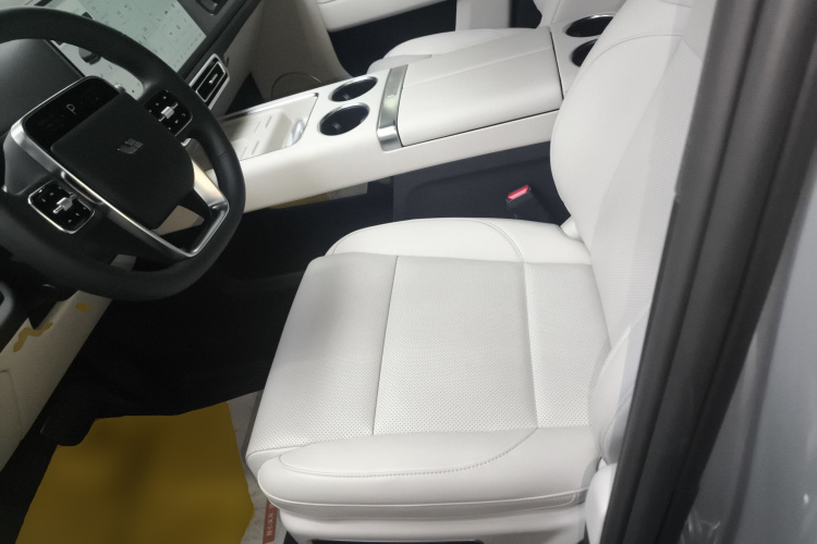 理想汽车 理想L9 2024款 Ultra局部细节19