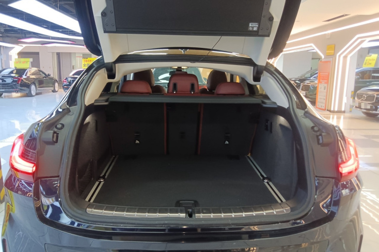 宝马X4 2022款 xDrive 30i M运动套装局部细节23