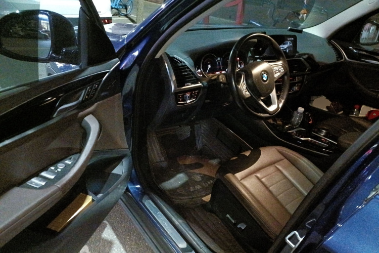 宝马X3 2018款 xDrive25i 豪华套装 国V中控内饰20
