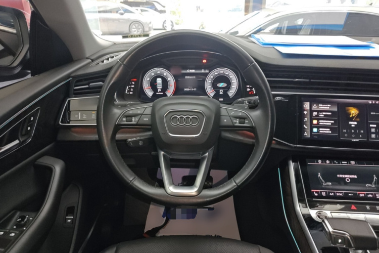奥迪Q8 2021款 55 TFSI 豪华动感型局部细节13