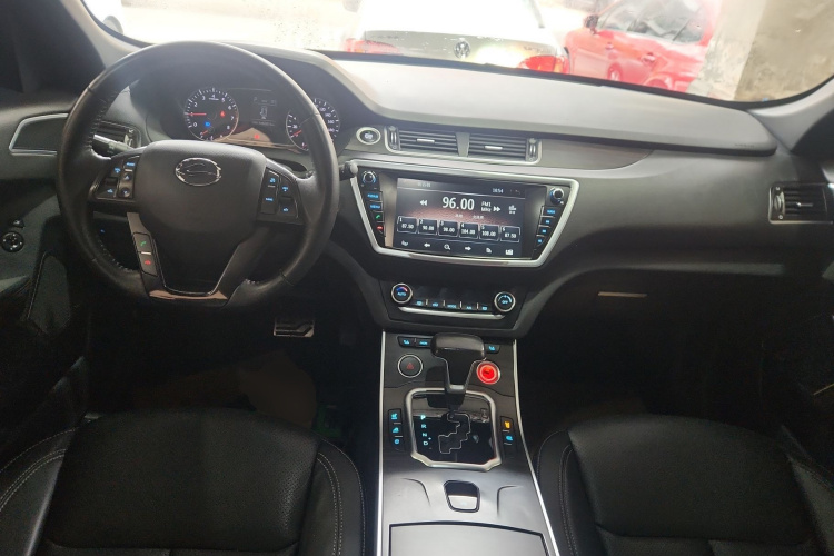 陆风X7 2018款 劲越 1.5T 全景尊贵型中控内饰12