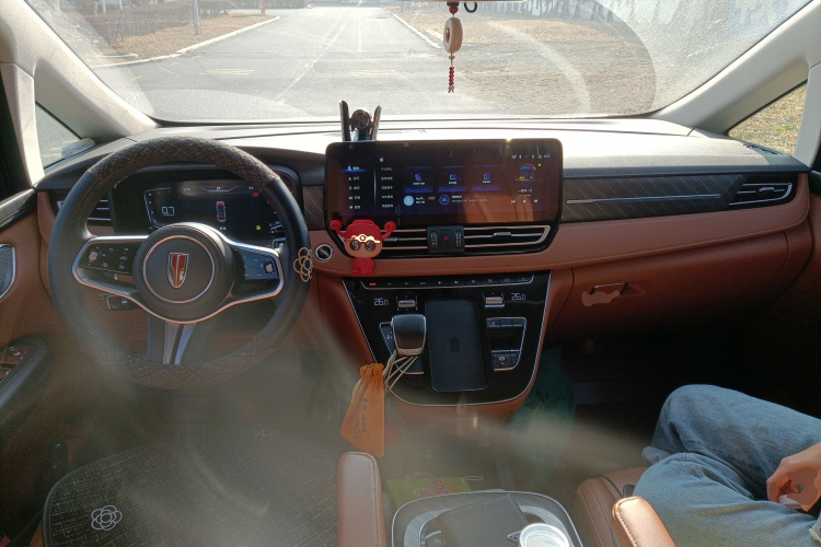 红旗HQ9 2023款 2.0T 智联旗韵版中控内饰12