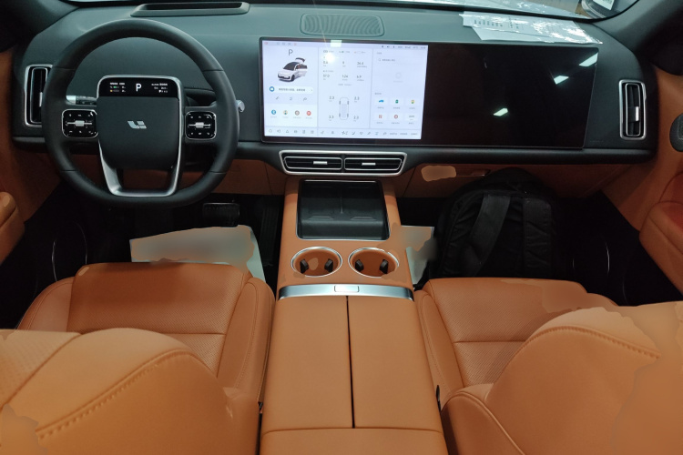理想汽车 理想L6 2025款 Pro 智能焕新版中控内饰12