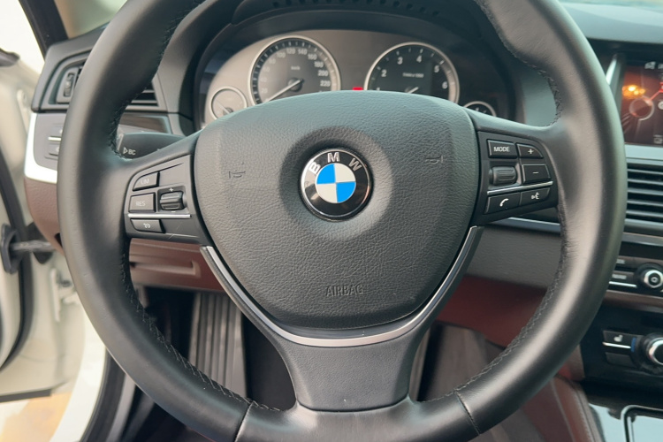 宝马5系 2014款 525Li 豪华设计套装局部细节13