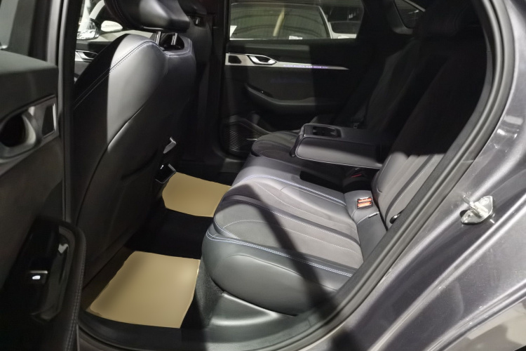 吉利汽车 星瑞 2025款 东方曜 2.0TD 望月版中控内饰21